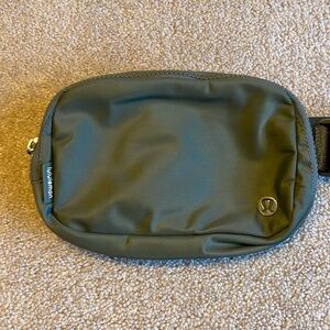 Lululemon belt bag used ONCE! Perfect condition!
